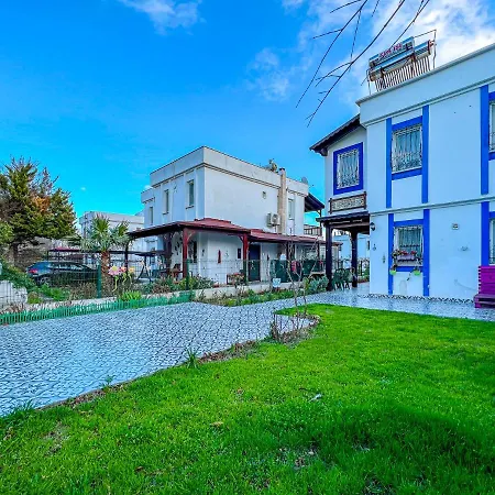 Huge 3Br Villa With A Beautiful Garden At Ortakent Villa Bodrum
