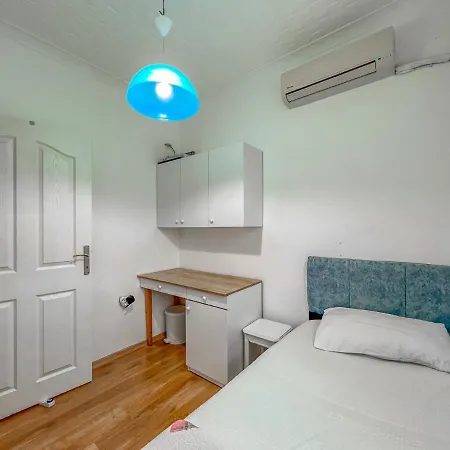 Villa Huge 3Br Villa With A Beautiful Garden At Ortakent